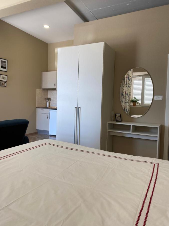 Villa Leo Beach Studio Podgora Eksteriør billede